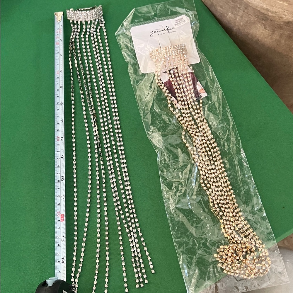 Elegant Gold Rhinestone pony tail holder.
